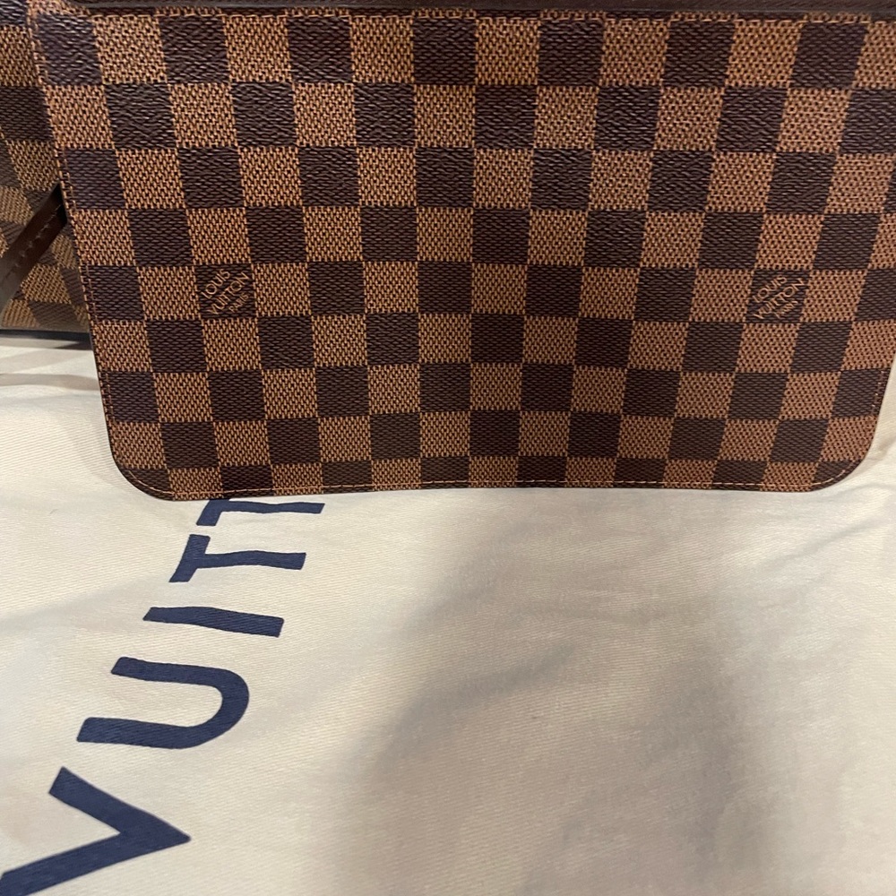 Authentic Louis Vuitton GM Pochette/Wristlet